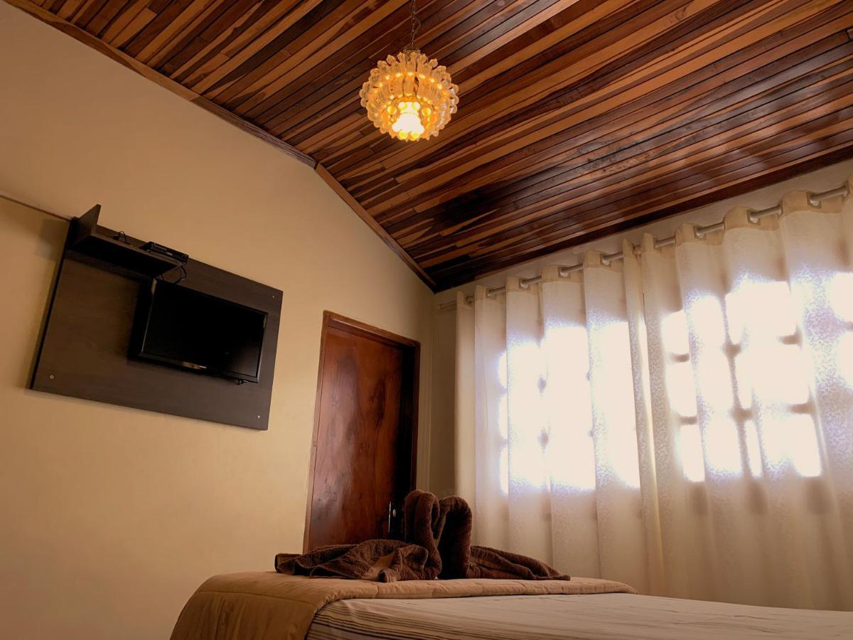 Hotel Germano Encarnación Kültér fotó
